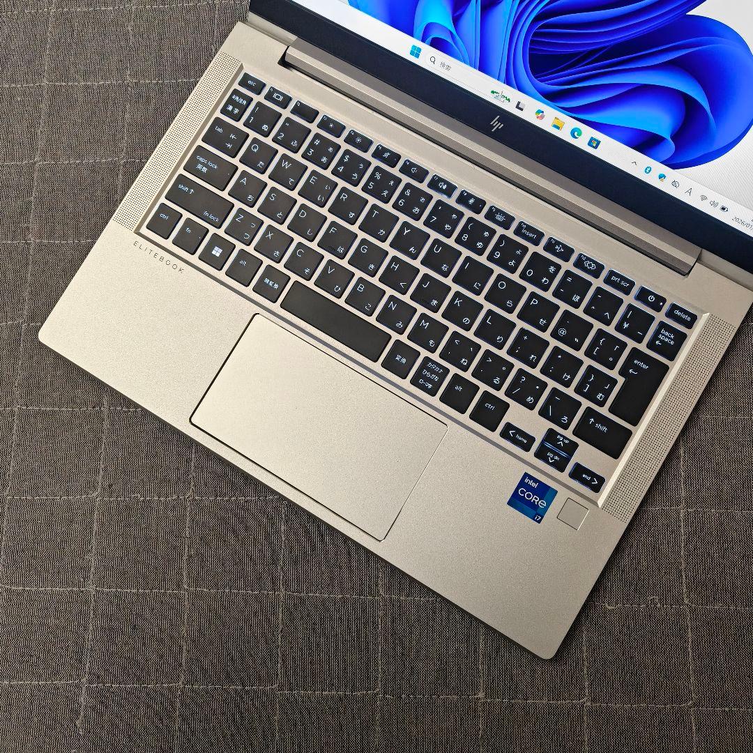 2023年11月 日本製 美品 HP 爆速 13世代i7 32GB 1TB