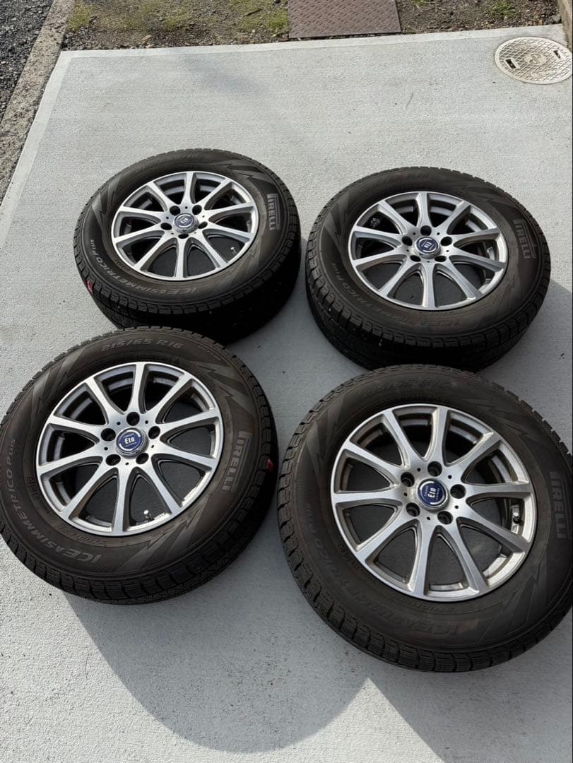 【専用】スタッドレス＋ホイール4本 215/65R16 ヴェゼル使用