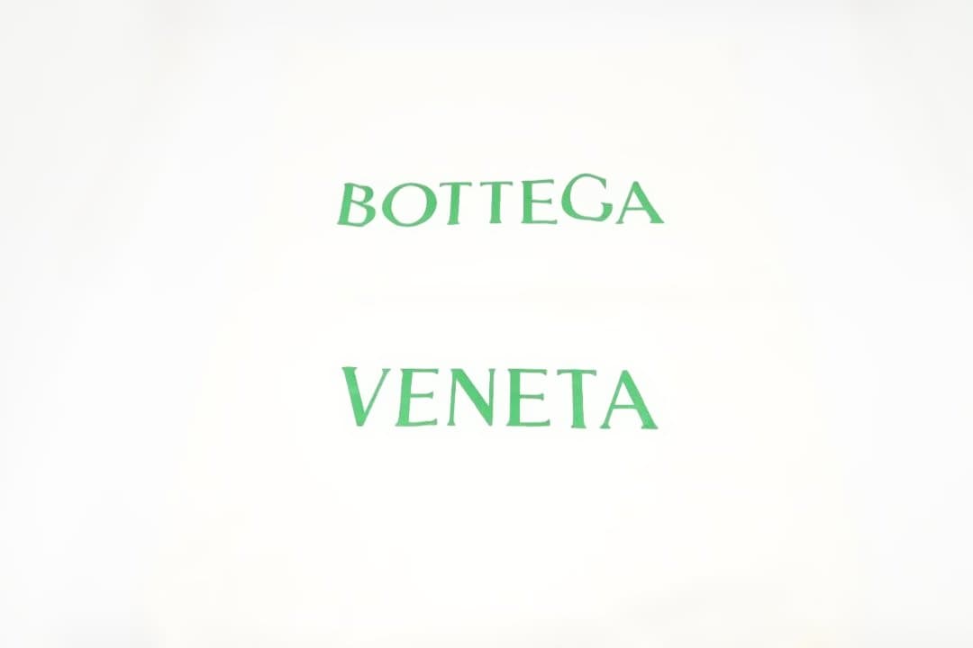 Bottega veneta　ボッテガヴェネタ　レザー　トートバッグ　ブラック
