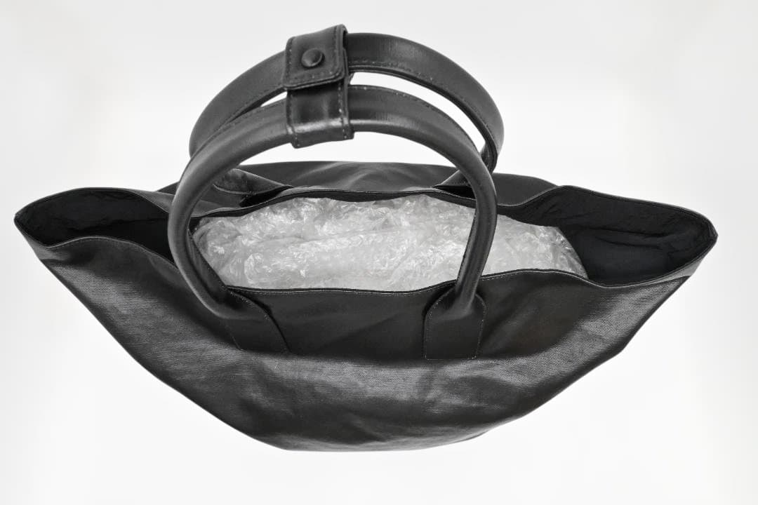 Bottega veneta　ボッテガヴェネタ　レザー　トートバッグ　ブラック