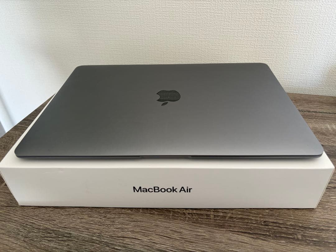 【美品】Apple MacBook Air M1 2020年モデル 8GB