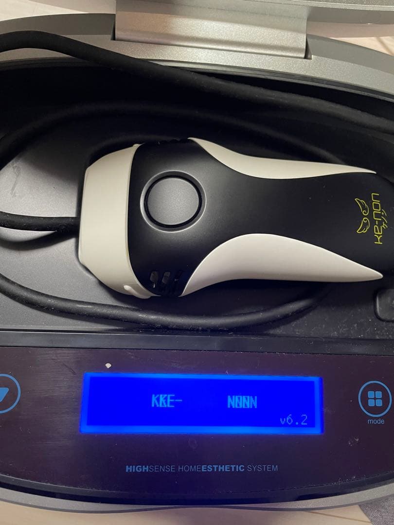 美品　ケノン 家庭用脱毛器　カートリッジ3つ付き