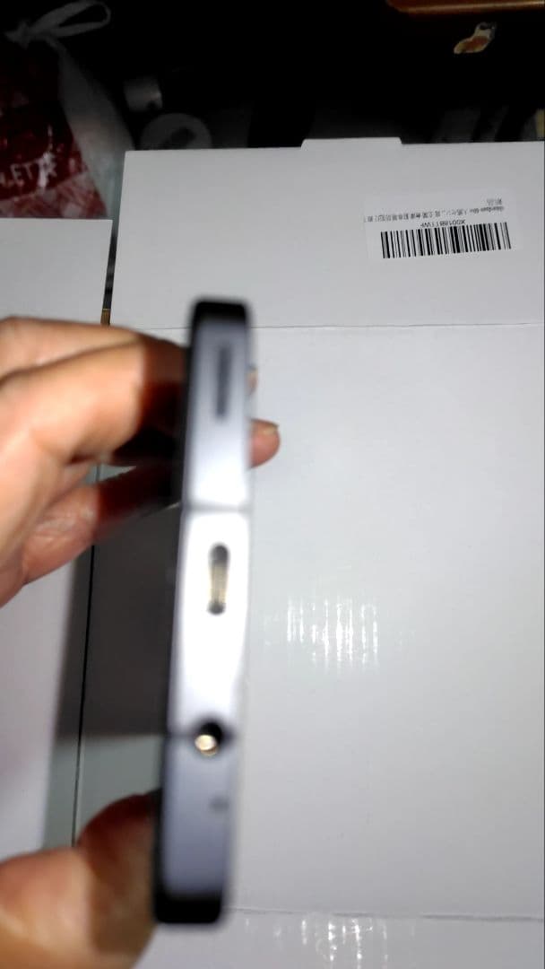 スマートフォン本体 ブラックsharp sence7plus 6.4インチ　中古