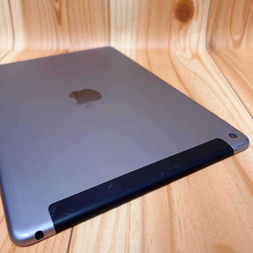 Softbank 本体 iPad Air2 128GB 233 グレイ 動作良好