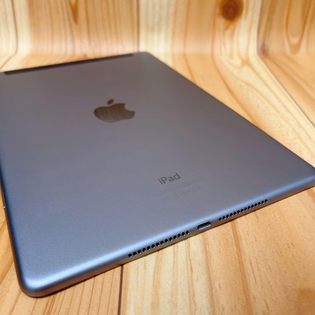 Softbank 本体 iPad Air2 128GB 233 グレイ 動作良好