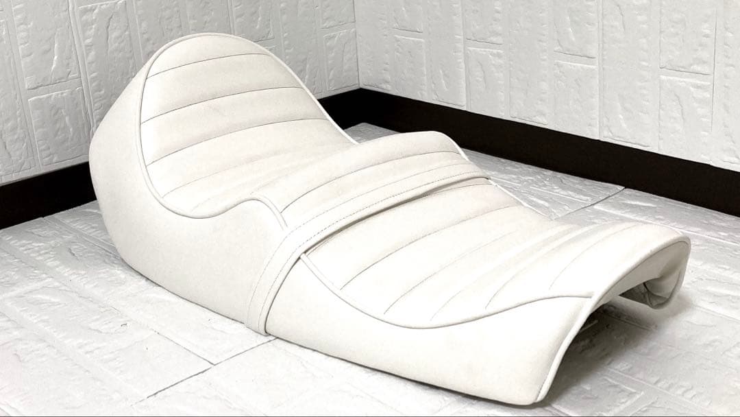 GS400 ホワイトレザー タックロールシート（あんこ抜き)