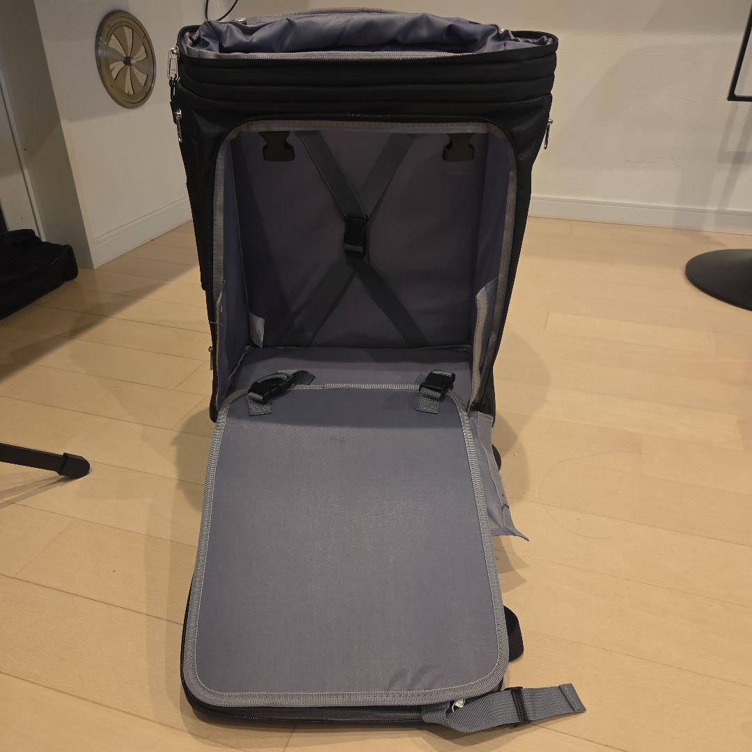 トリプラス　スーツケース