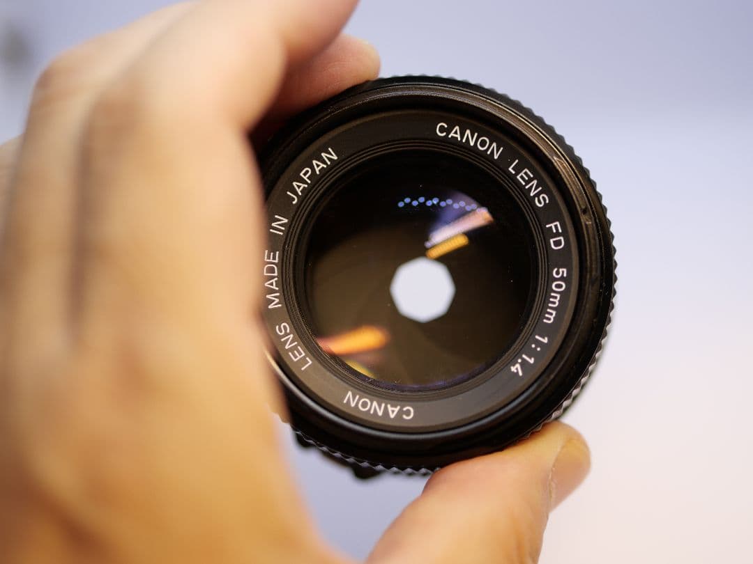 50mm f/1.4 単焦点レンズ　canon FD