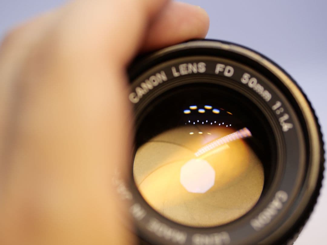 50mm f/1.4 単焦点レンズ　canon FD