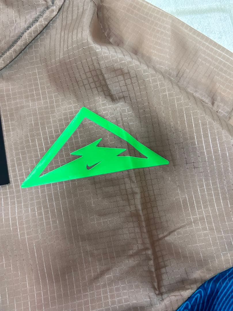 NIKE Lサイズ メンズ ウィンドランナー トレイル フルジップフーディ