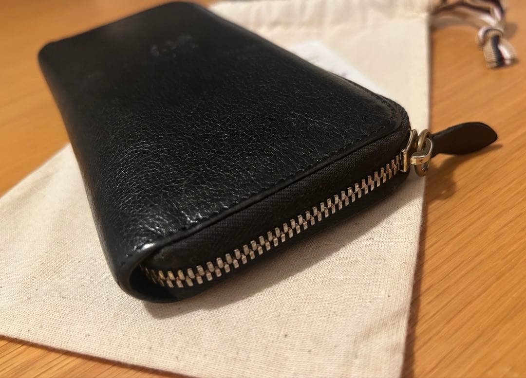 ILBISONTEブラック長財布