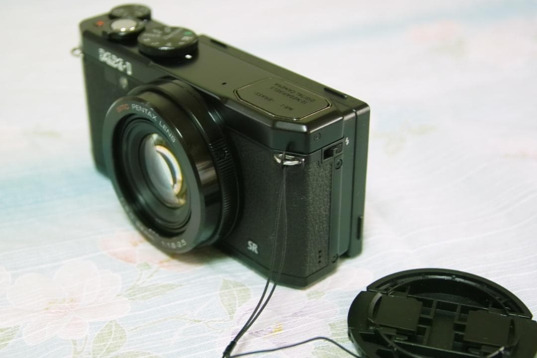 PENTAX MX-1 コンパクトデジタルカメラ ブラック美品