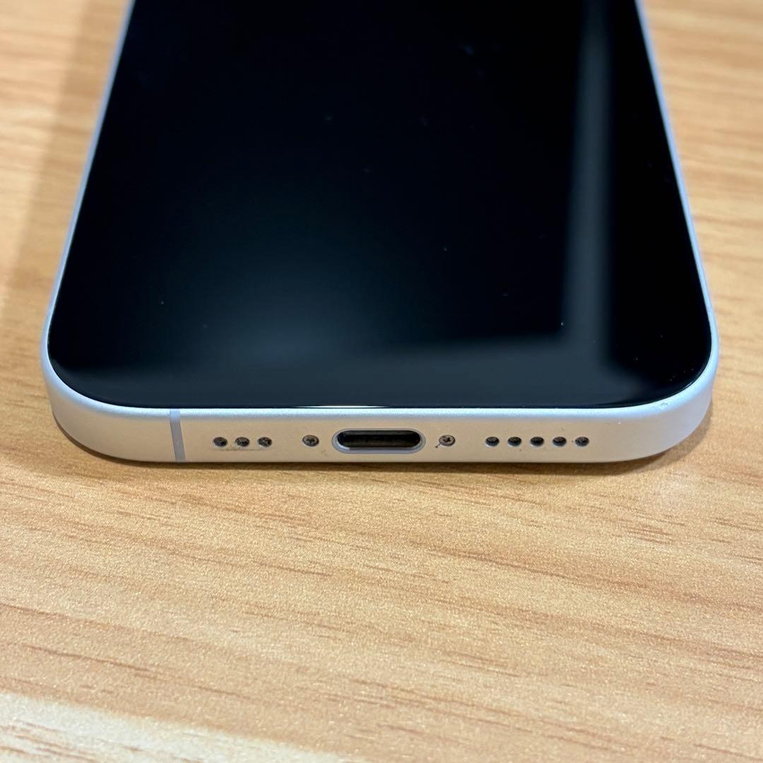 Apple iPhone16 本体　128GB ホワイト