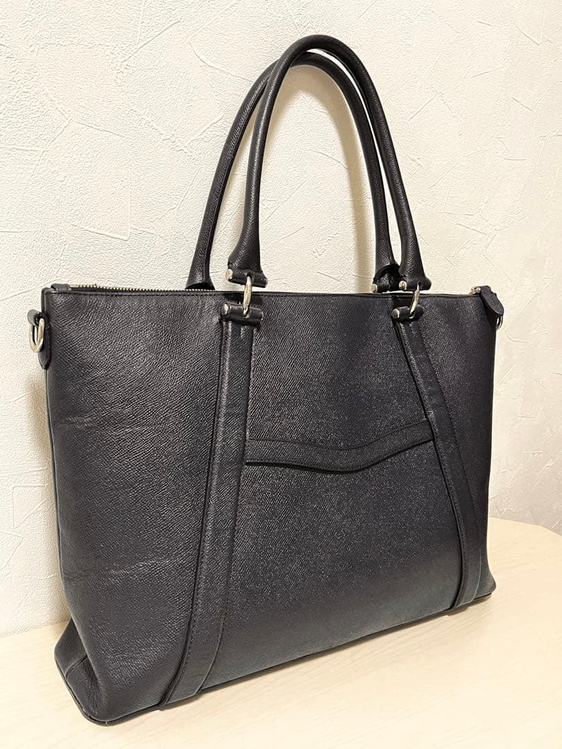 ペッレモルビダ トートバッグ(ネイビー)