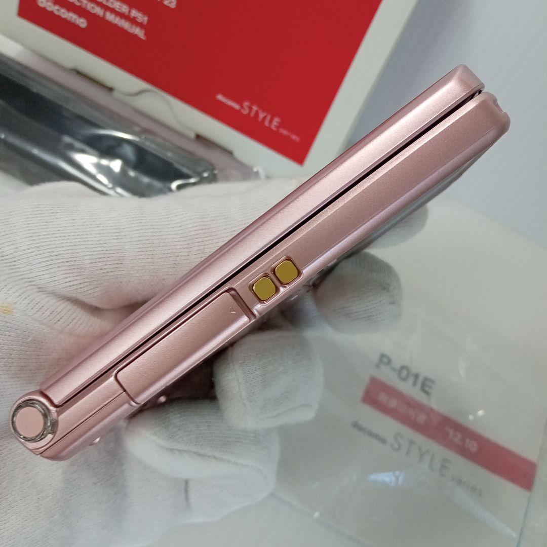 ma「新品未使用」NTTドコモ P−01E ピンクゴールド ガラケーセット