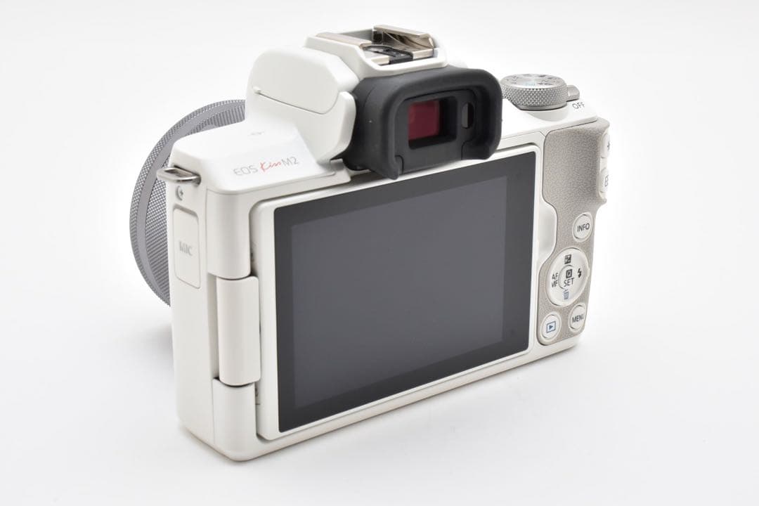 キヤノンCANON EOS KISS M2 EF-M15-45mm IS STM