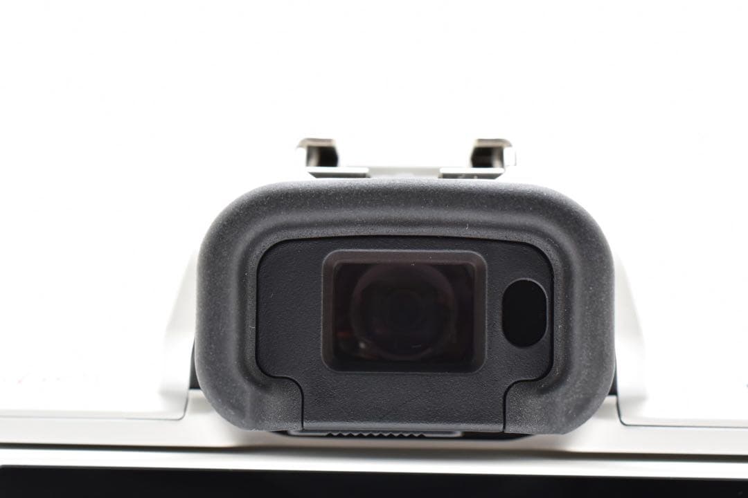 キヤノンCANON EOS KISS M2 EF-M15-45mm IS STM