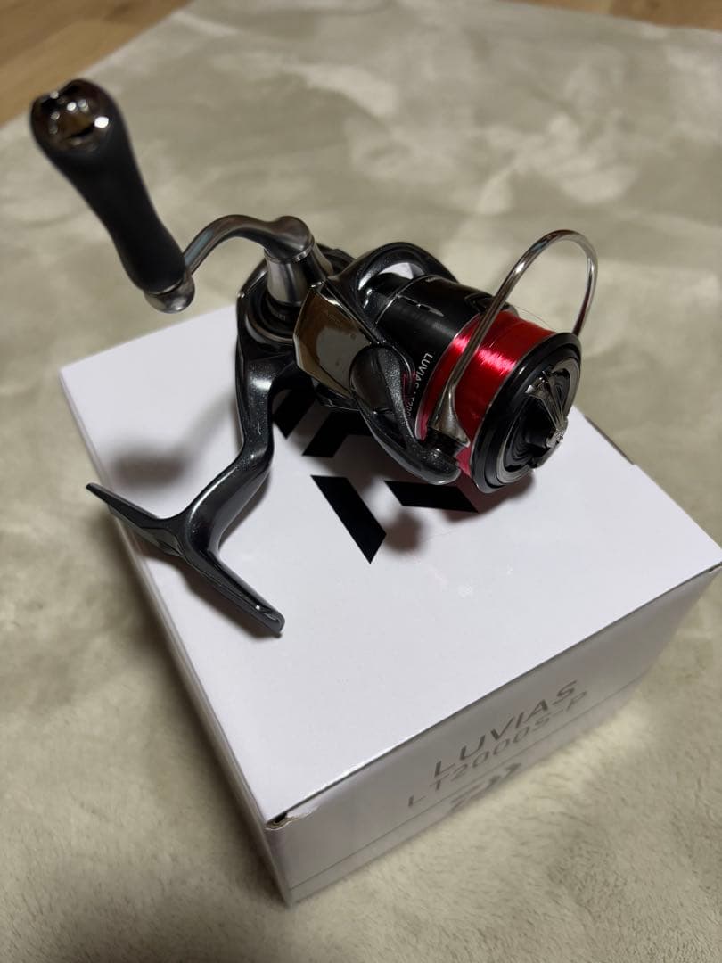 ダイワ24LUVIAS LT2000S-P 未使用