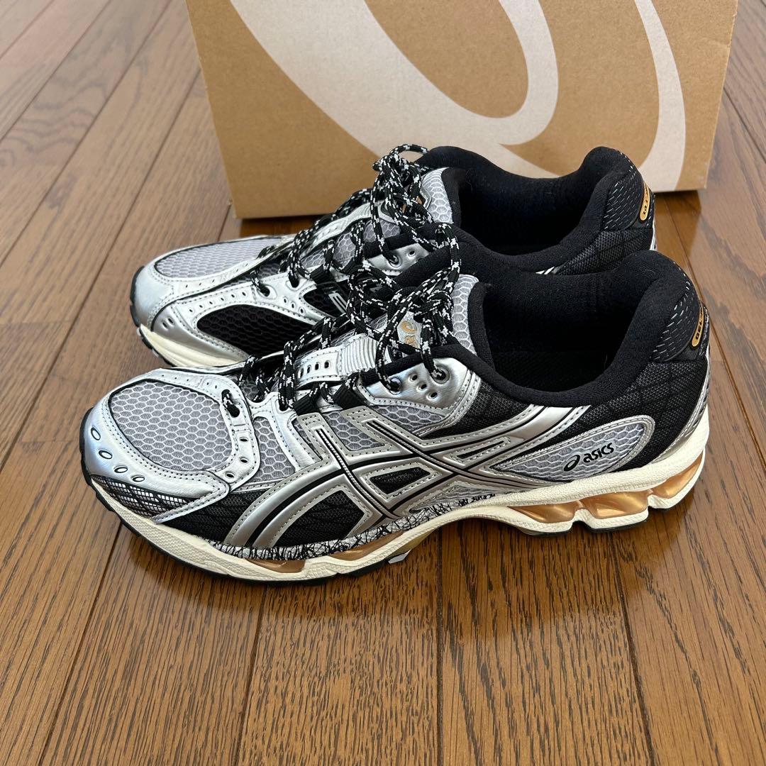 未使用　GEL-NIMBUS 10.1 26cm asicsスニーカー