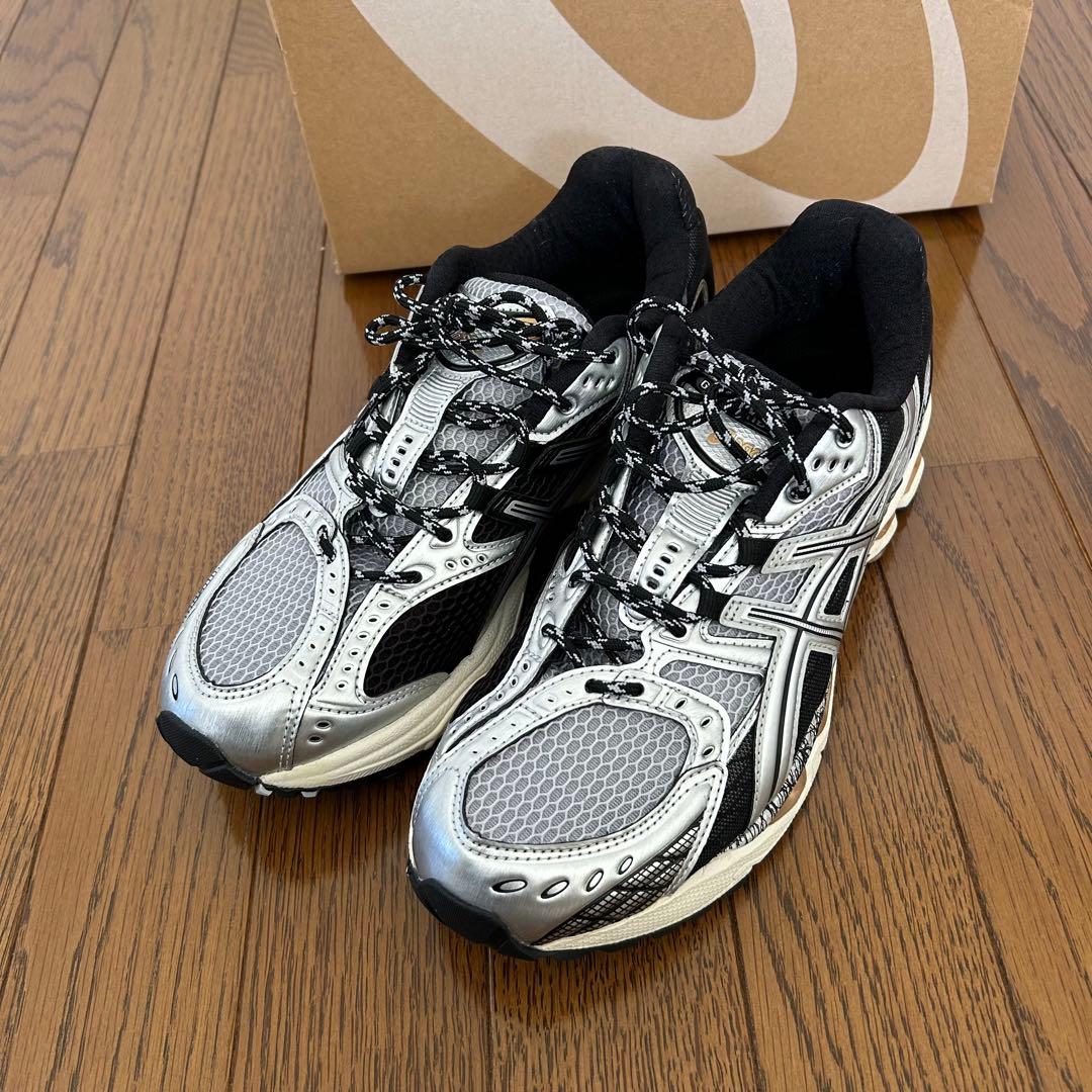 未使用　GEL-NIMBUS 10.1 26cm asicsスニーカー