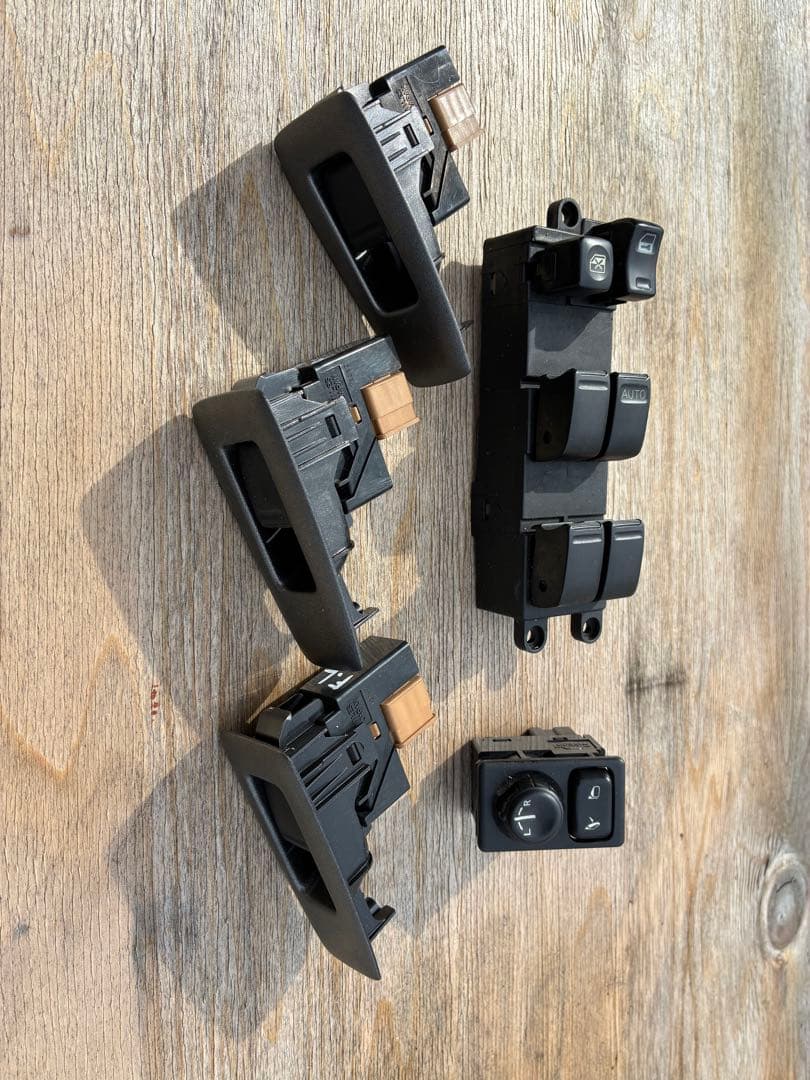 ER34 ウィンドウ　スイッチ