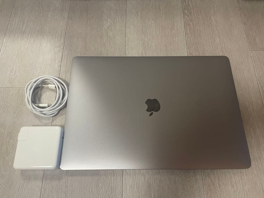 【極美品】MacBook Pro 1TB メモリ16GB