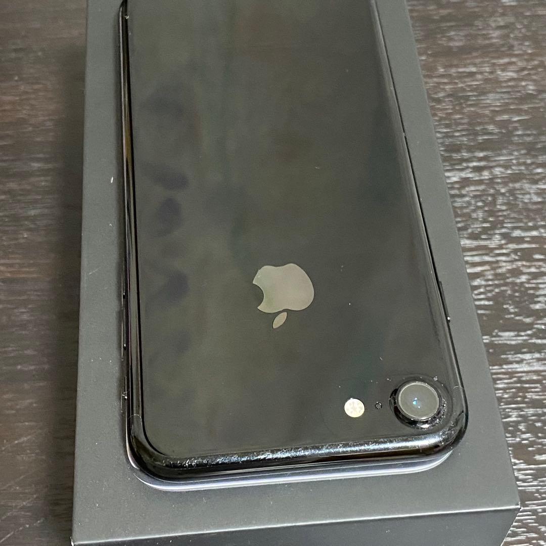 Apple iPhone 7 ブラック 256GB 本体 SIMフリー