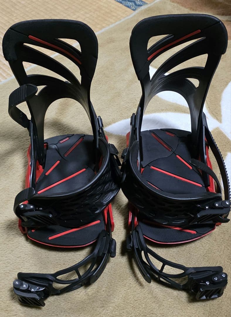 スノーボード Salomon Hologram