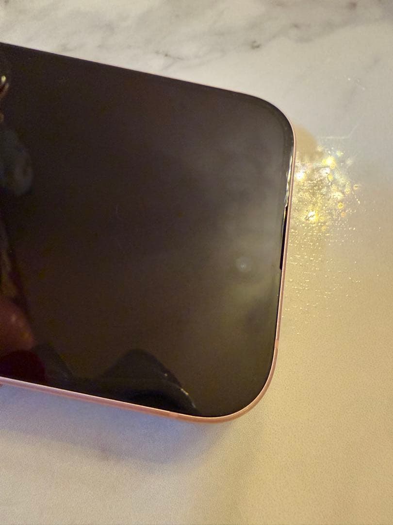 iPhone15ピンク 本体　256ギガ