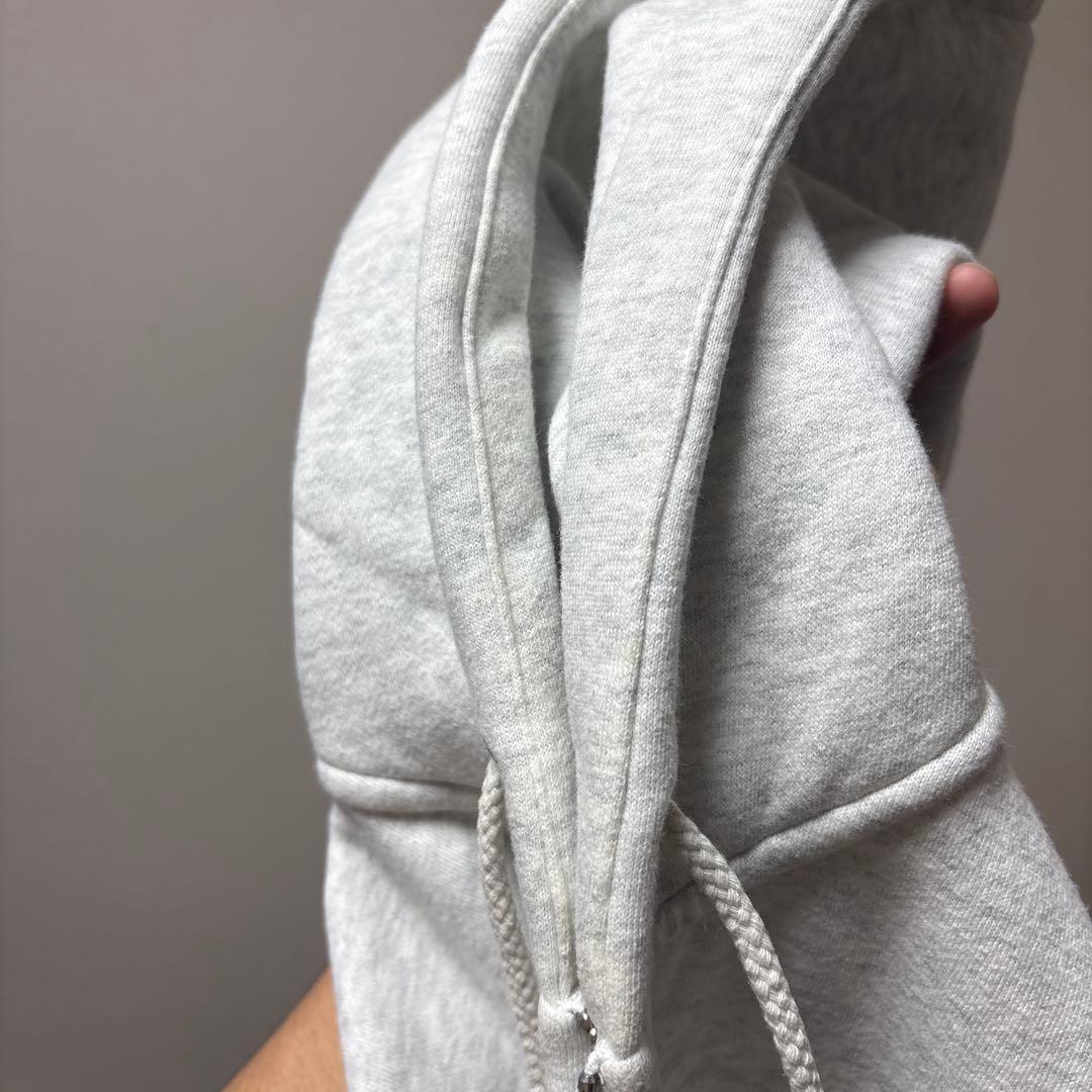 『正規品』ストゥーシー　白パーカー フロントバックロゴ入り