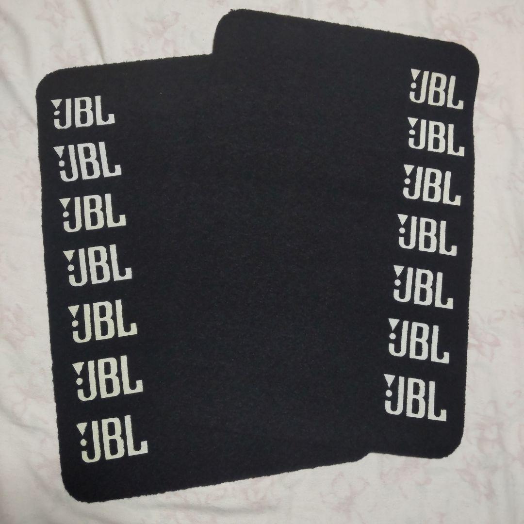 超レア商品 「JBL(ジェイビーエル)」カー用フロアマット２枚組セット