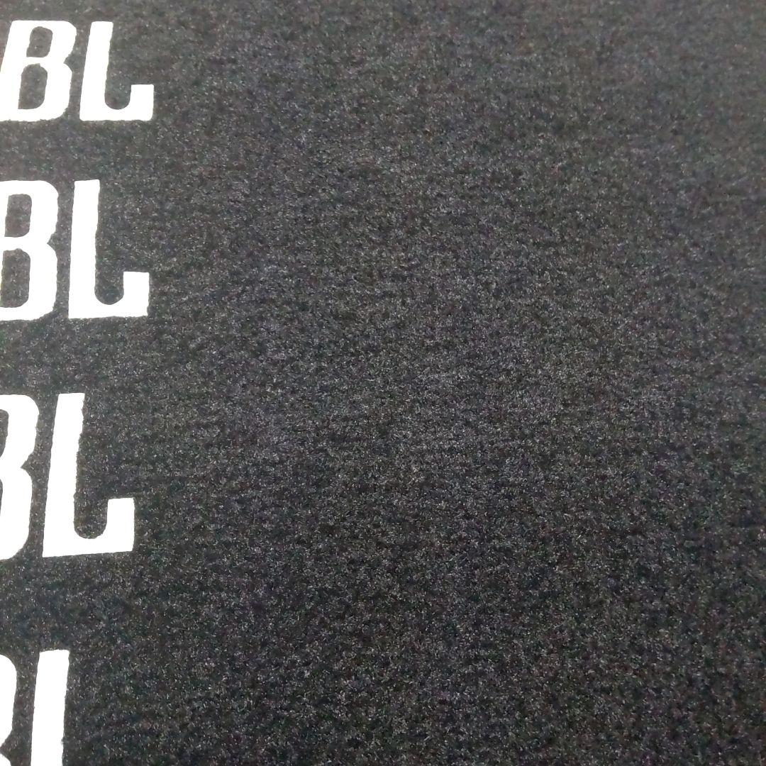 超レア商品 「JBL(ジェイビーエル)」カー用フロアマット２枚組セット
