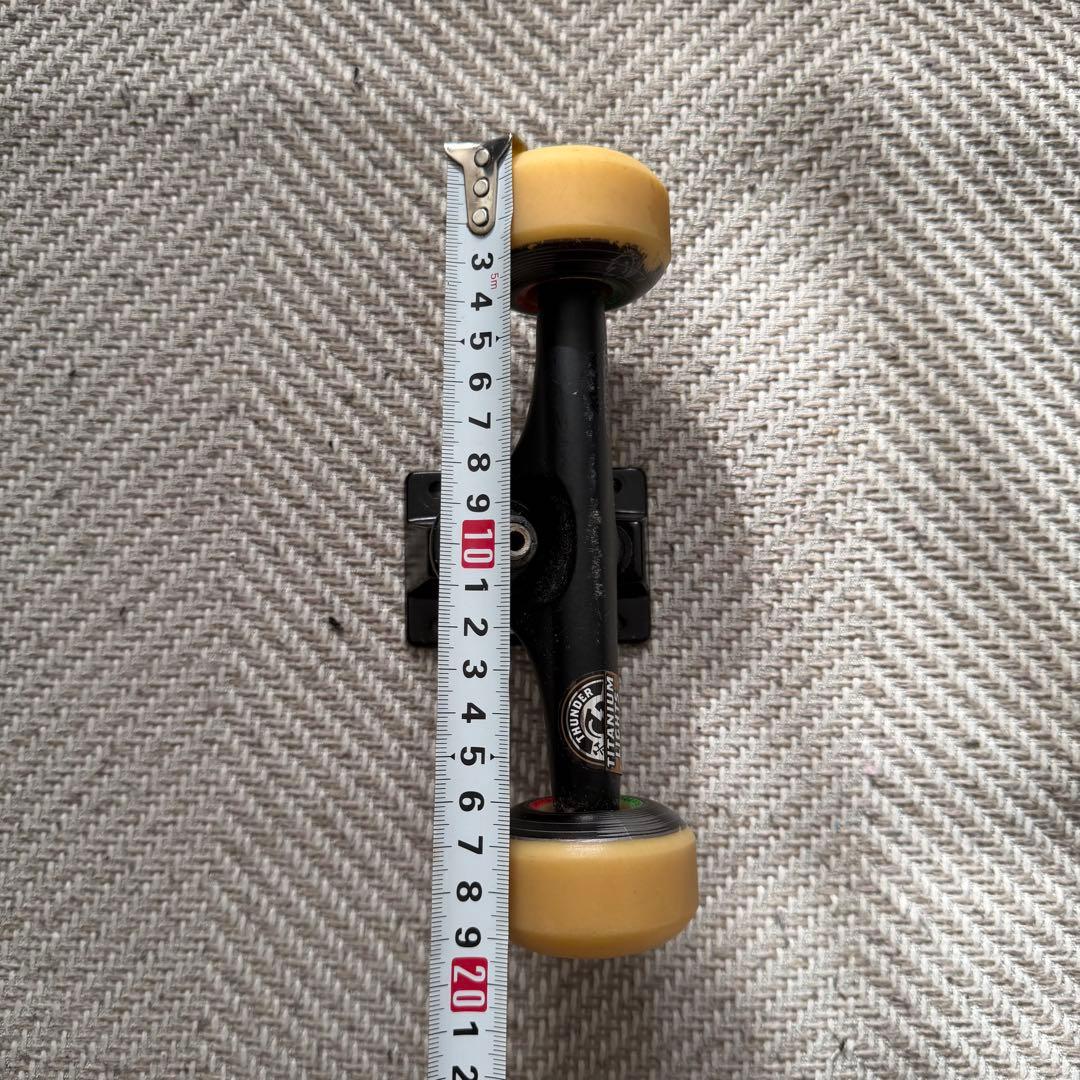 THUNDER Titanium Lights トラック