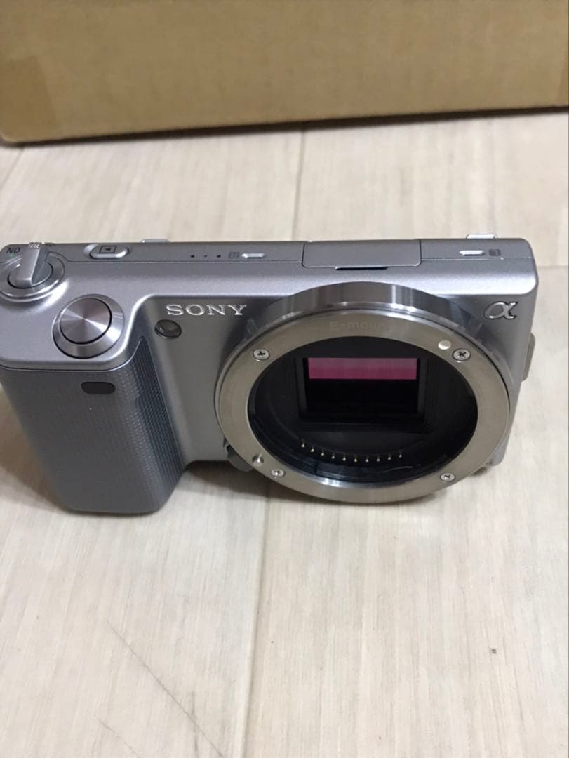 ソニー　NEX 5 ボディ　美品　動作良好