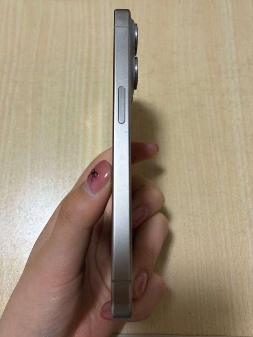 スマートフォン本体 Apple iPhone 15 pro 256GB