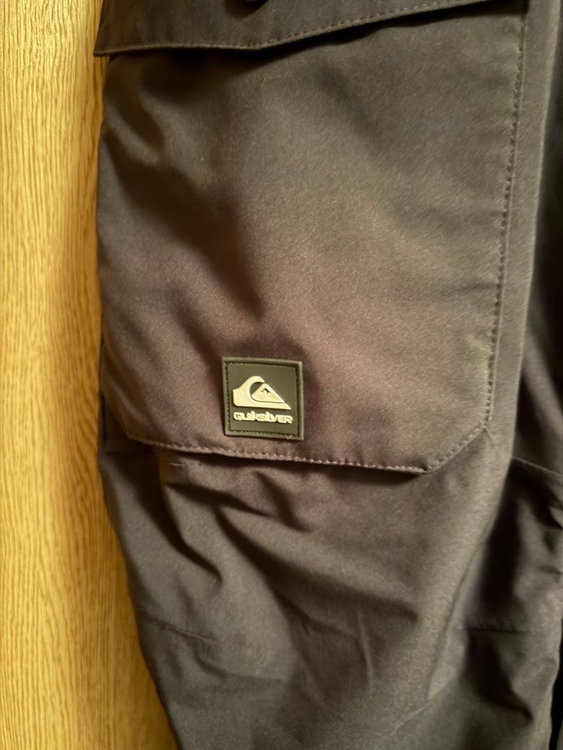 quiksilver ビブパンツ XLサイズ