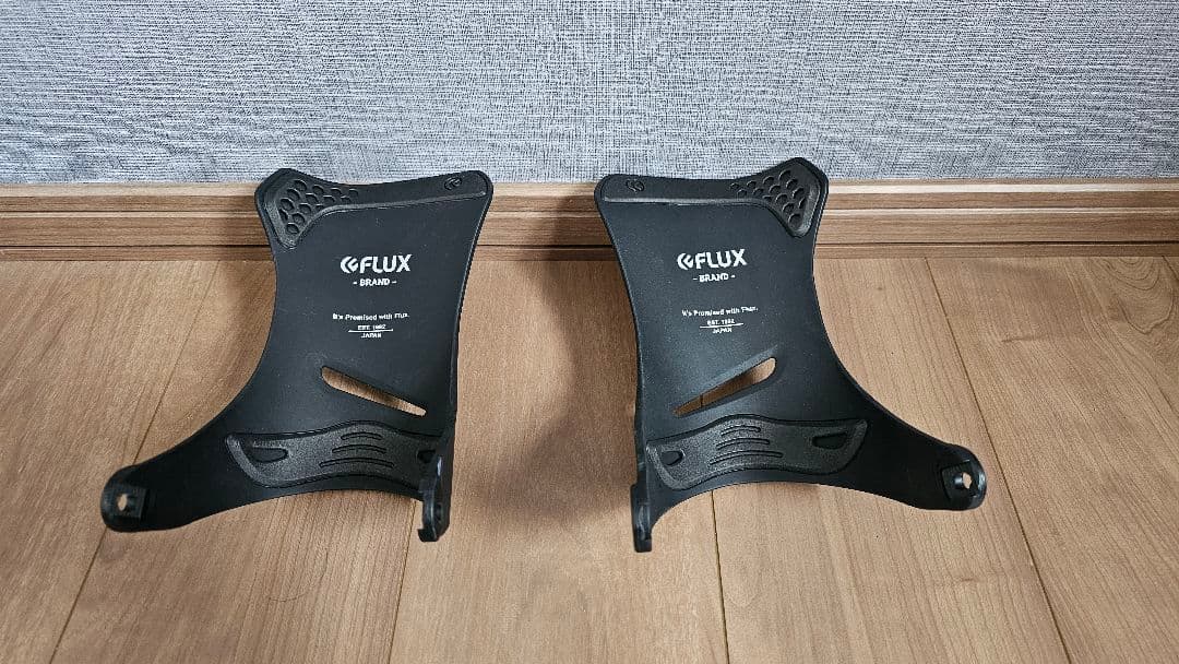 FLUX DS LTD Mサイズ ビンディング 色替ハイバック付き