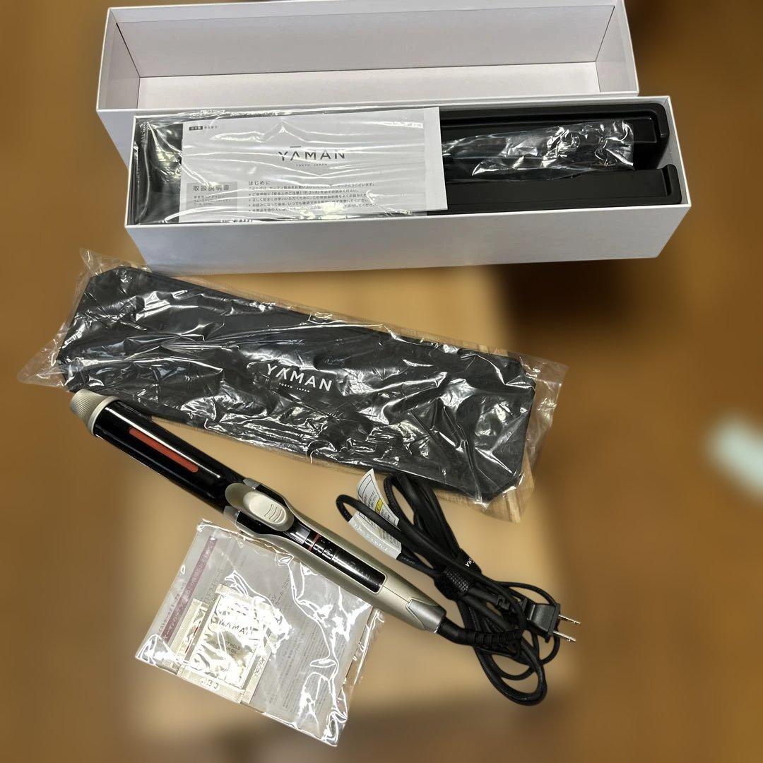 1回試用のみ YAMAN カールヘアアイロン ブラック シルバー　yjhb1