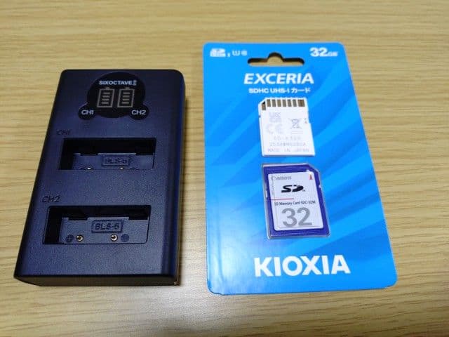 OLYMPUS PEN E-P2 レンズ付 充電器新品 手ブレ補正不良 ジャンク