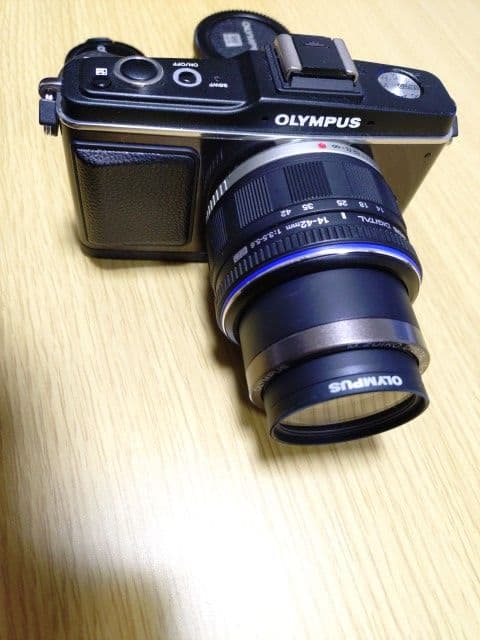 OLYMPUS PEN E-P2 レンズ付 充電器新品 手ブレ補正不良 ジャンク
