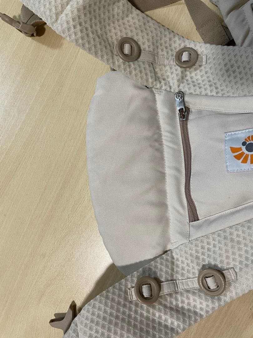 エルゴベビー　オムニブリーズ　抱っこひも ベージュ　抱っこ紐