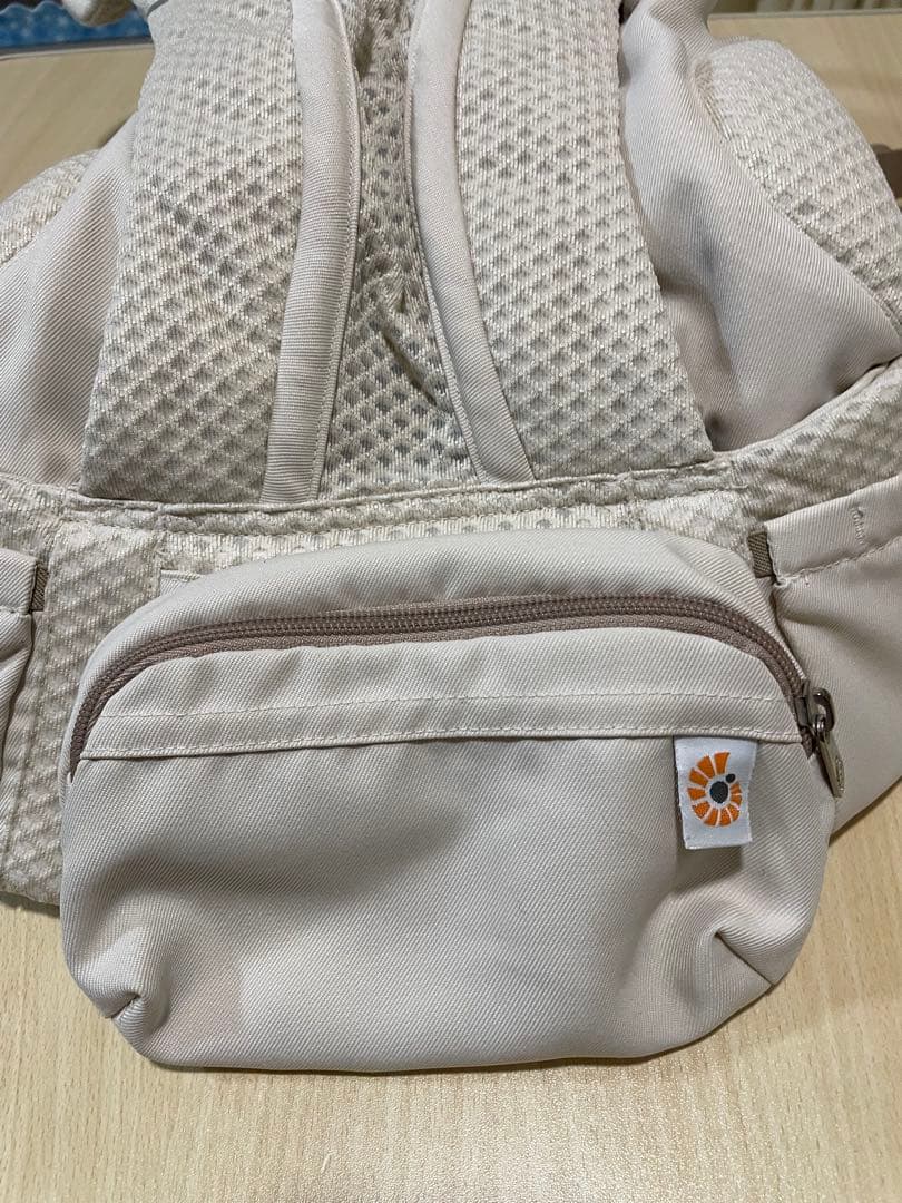 エルゴベビー　オムニブリーズ　抱っこひも ベージュ　抱っこ紐