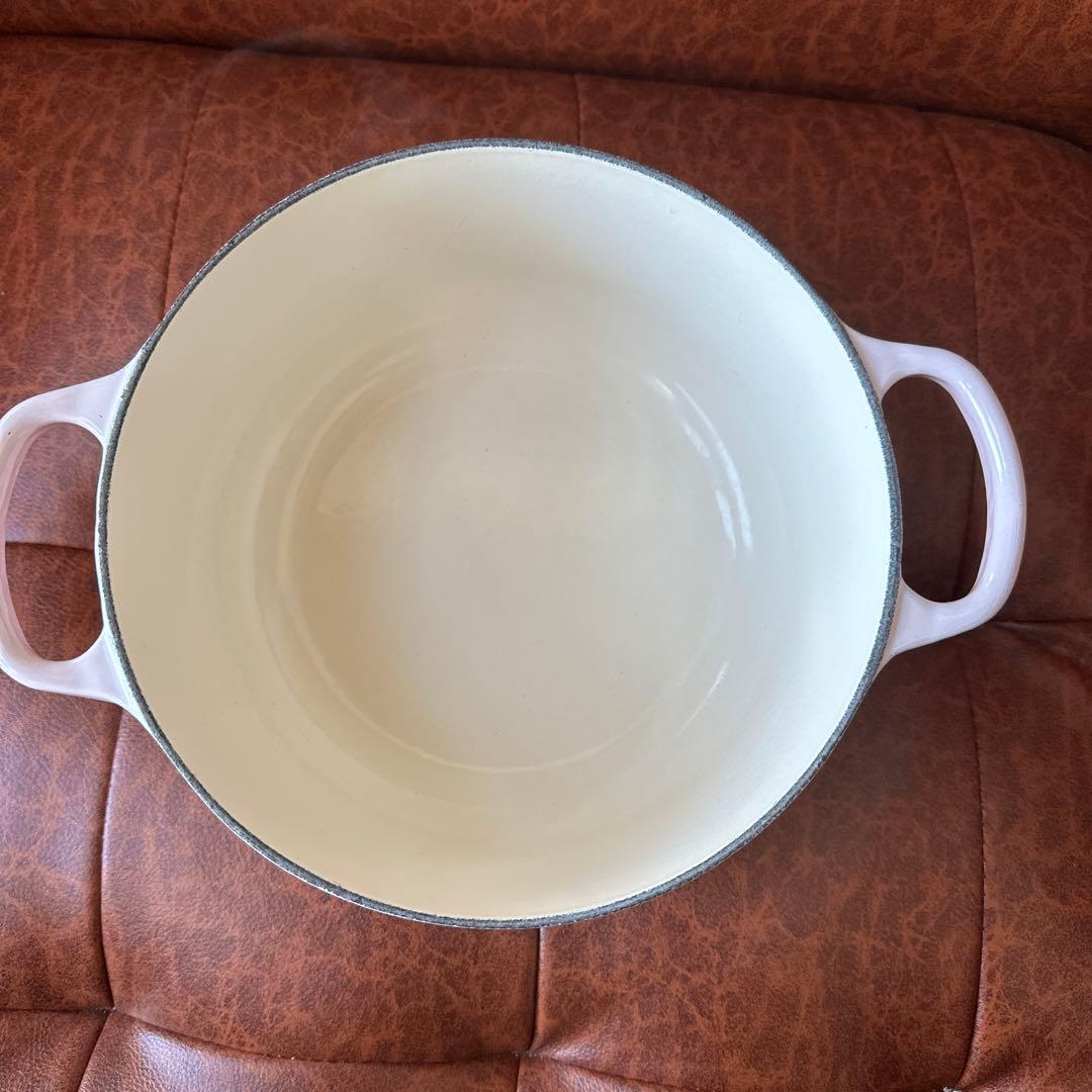 まー　ル・クルーゼ　ココットロンド　20cm　鍋　ピンク