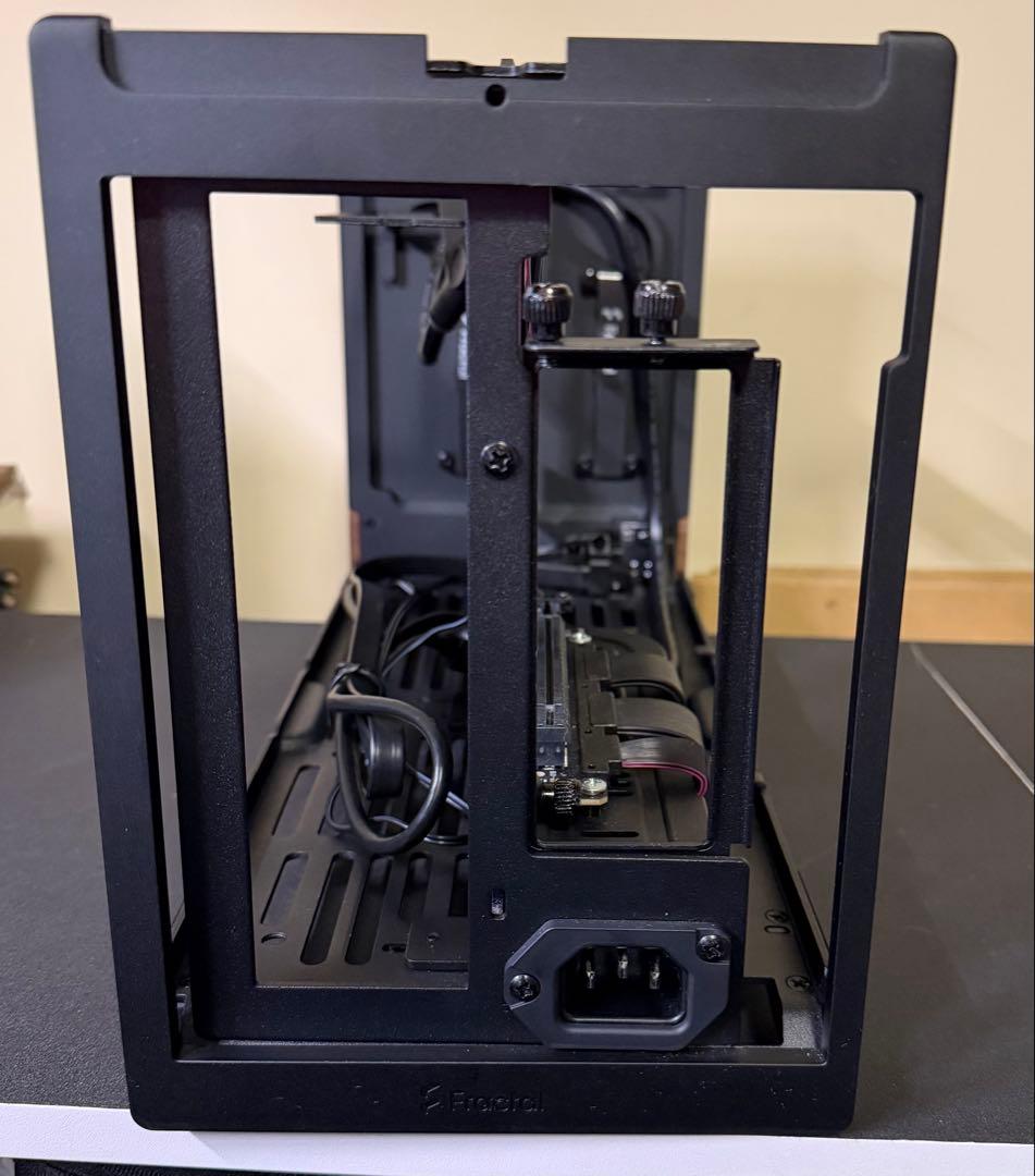 PCケース(自作PC用) Fractal Design terra