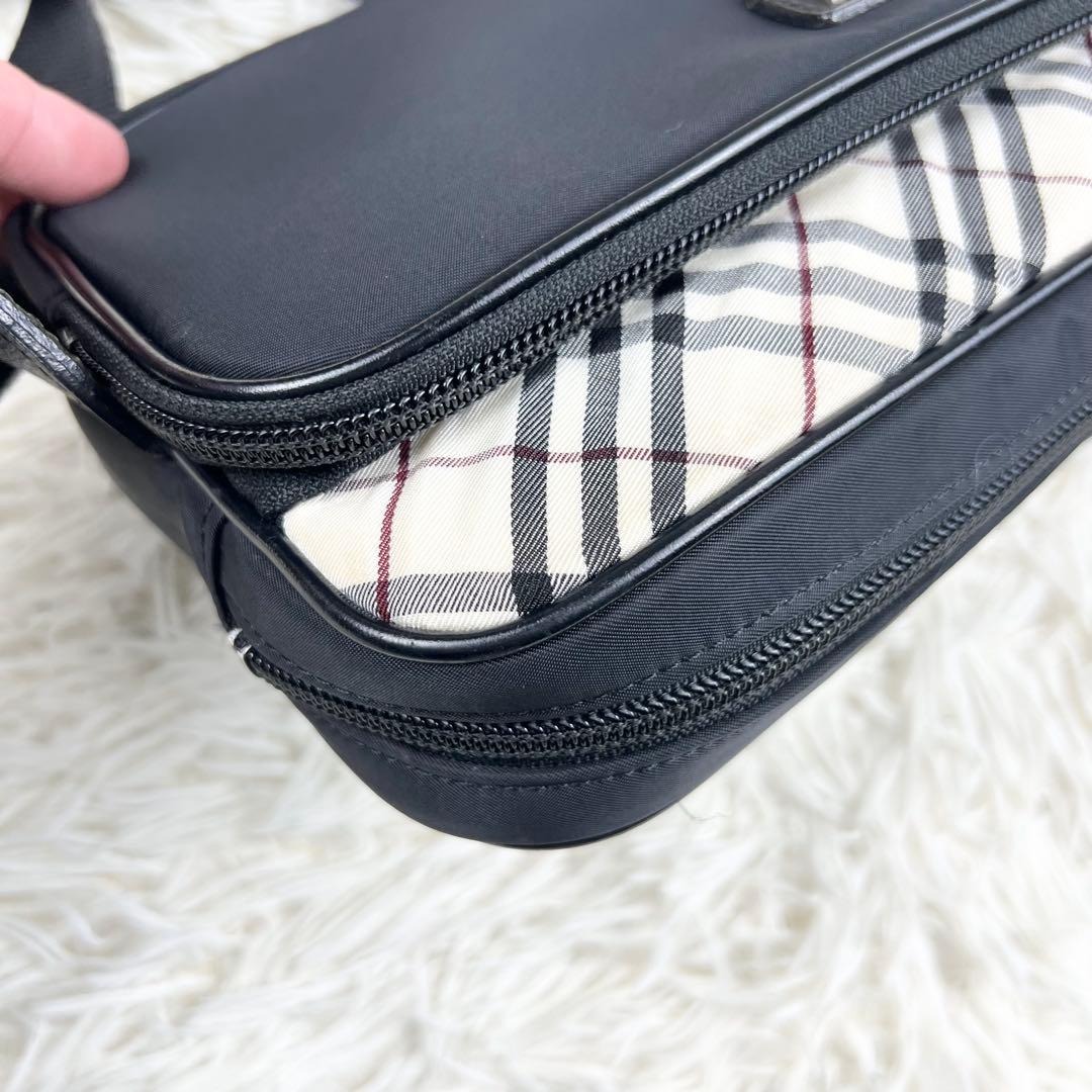 バーバリー ノバチェック　ボディバッグ　ショルダー 斜め掛け　Burberry