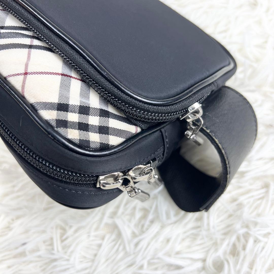 バーバリー ノバチェック　ボディバッグ　ショルダー 斜め掛け　Burberry