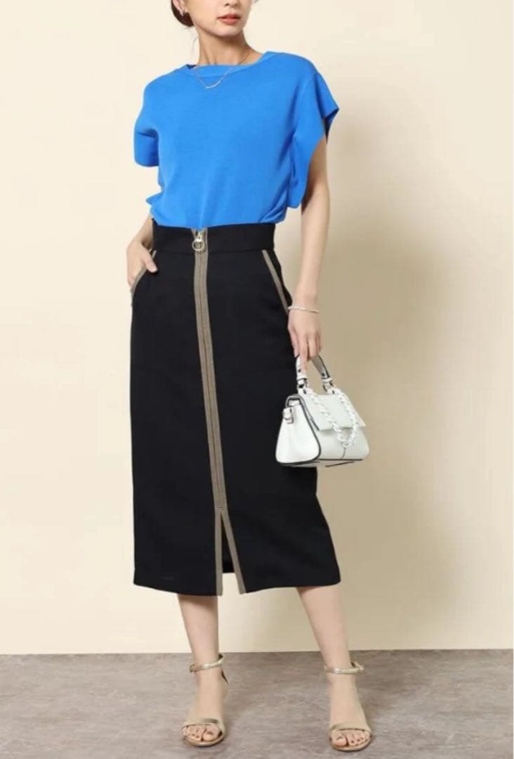 美品　フェンネル　フロントジップナロースカート　タイトスカートリネンライク　黒