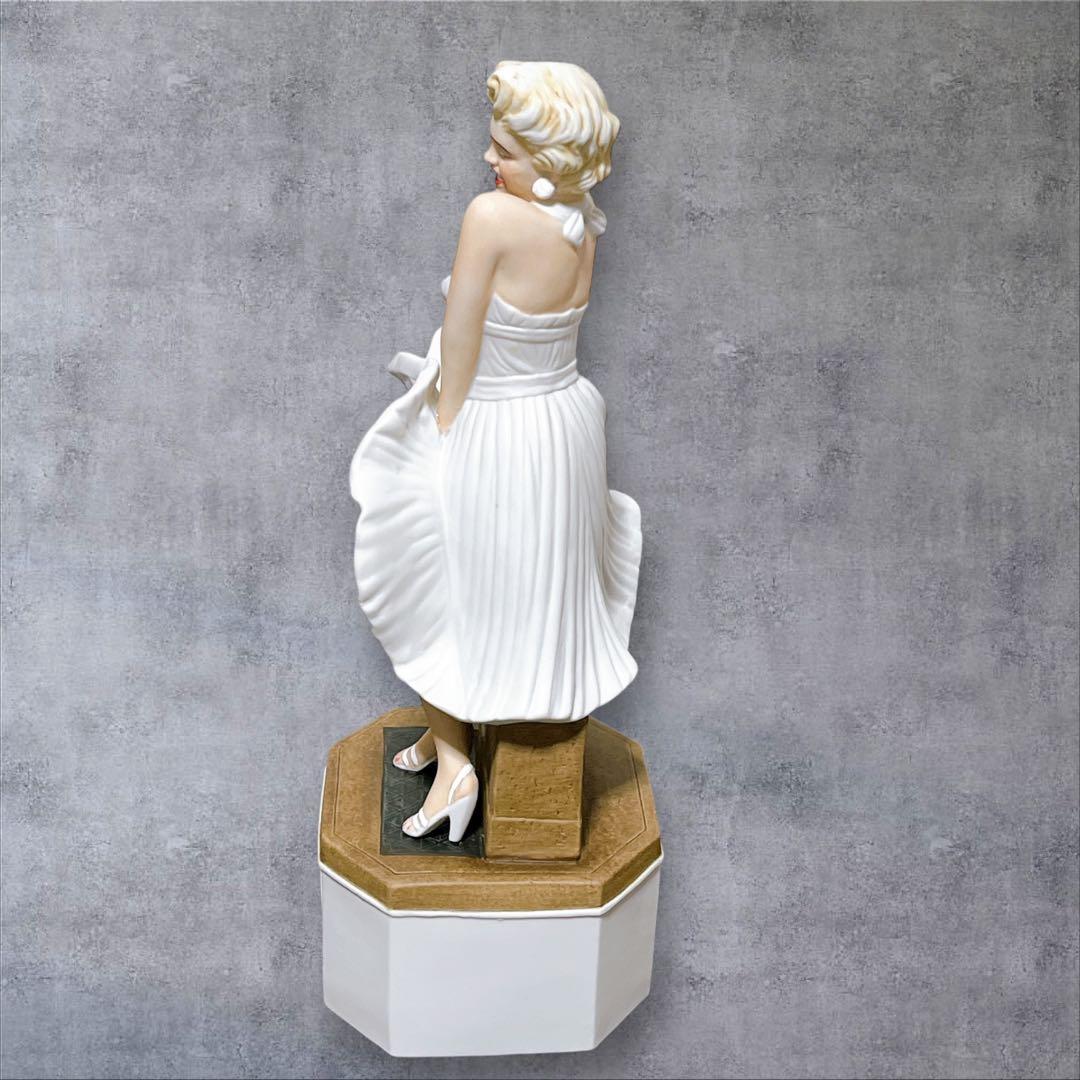 マリリンモンロー 7年目の浮気 ウイスキーボトル 空瓶 陶器製