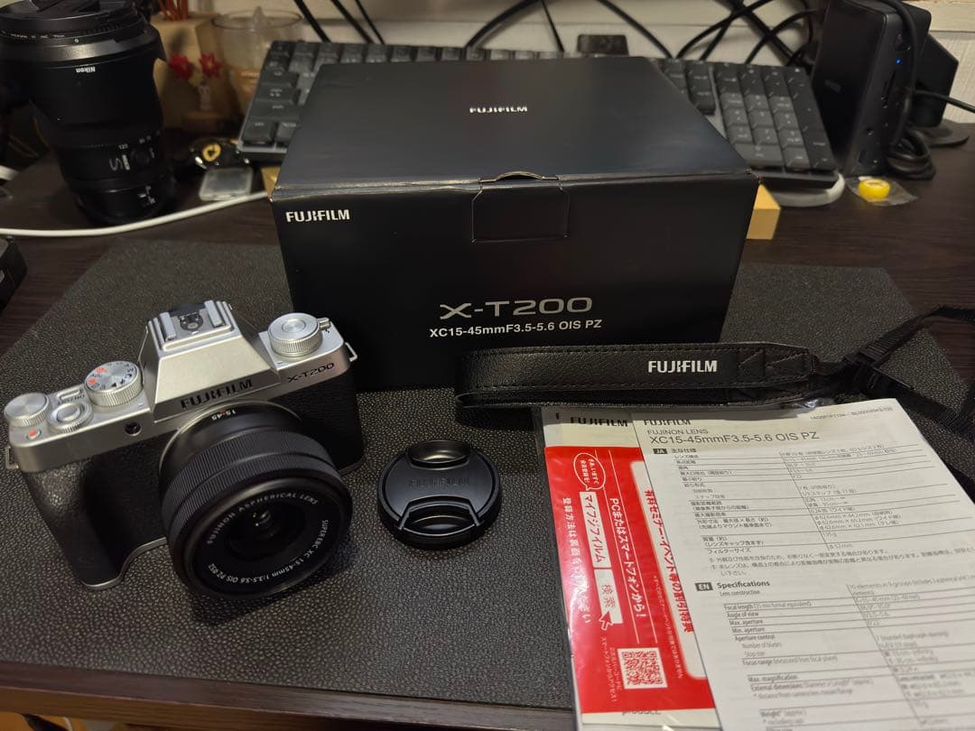 FUJIFILM X-T200 ミラーレスカメラ