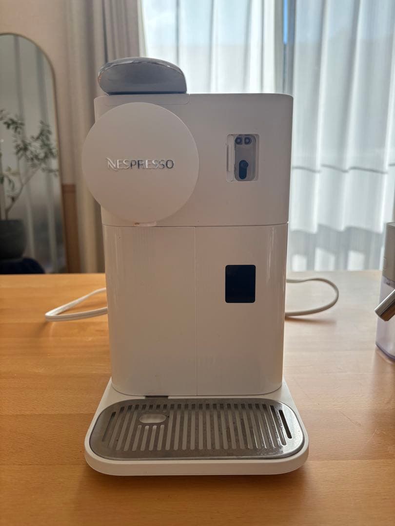 2024年購入 ネスプレッソ カプセル式コーヒーマシン ホワイト カプセル付き